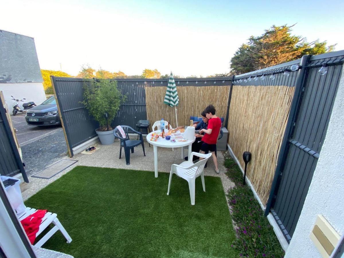 Studio Tregastel Plage A 20 Metres Exterior photo